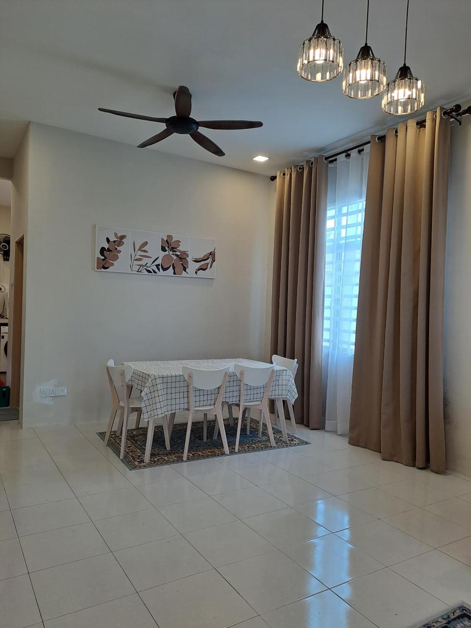 Dahlya Homestay Kuantan Kültér fotó